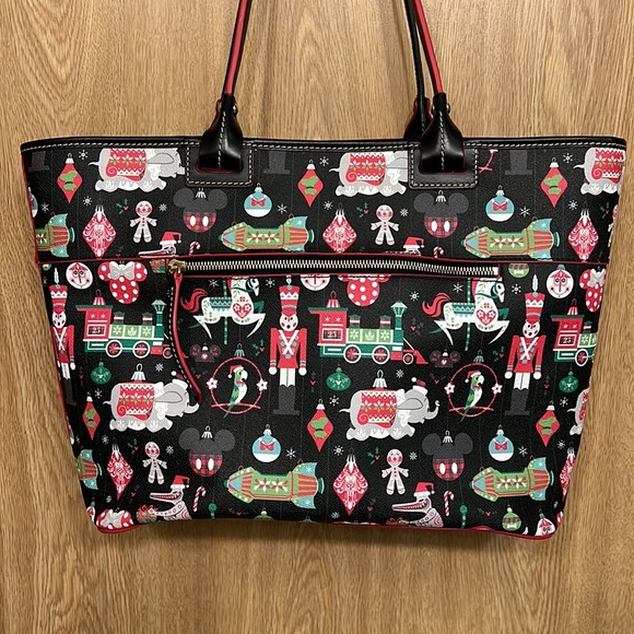 Disney Dooney & Bourke 2018 Passholder Christmas Holiday Tote - Picture 3 of 7